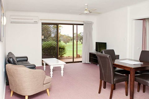 Comfort Inn & Suites Riverland - Grafton Accommodation 4