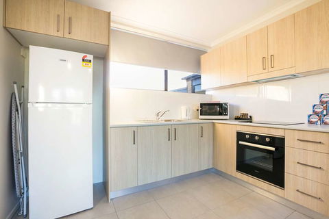 Kawana Waters Hotel By NightCap - Grafton Accommodation 4