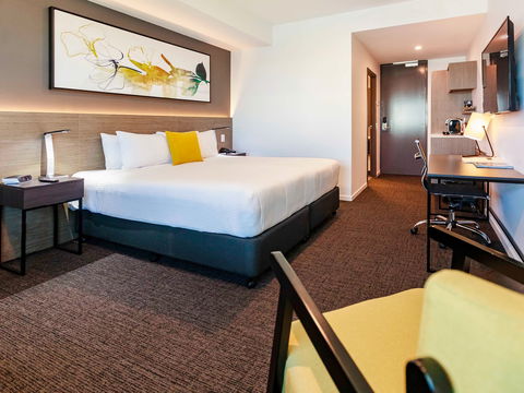 Mercure Sunshine Coast Kawana Waters - Grafton Accommodation 3