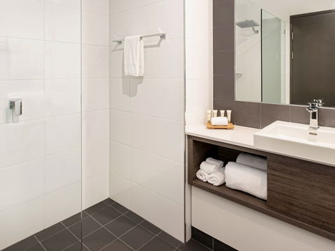 Mercure Sunshine Coast Kawana Waters - Grafton Accommodation 6