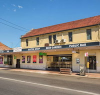 Nightcap at Regents Park Hotel - Grafton Accommodation