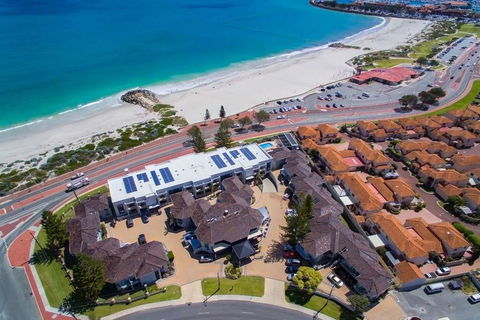 Quality Resort Sorrento Beach - Grafton Accommodation 1