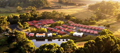 Tall Timbers - Grafton Accommodation 0