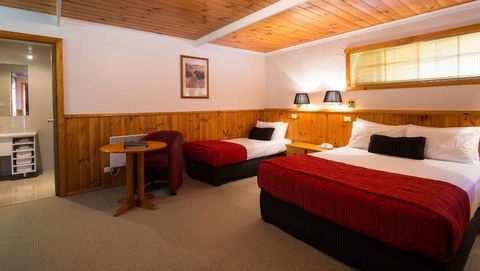 Tall Timbers - Grafton Accommodation 1