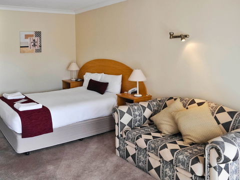 Ibis Styles Orange - Grafton Accommodation 3