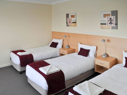 Ibis Styles Orange - Grafton Accommodation 4