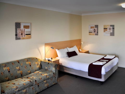 Ibis Styles Orange - Grafton Accommodation 6
