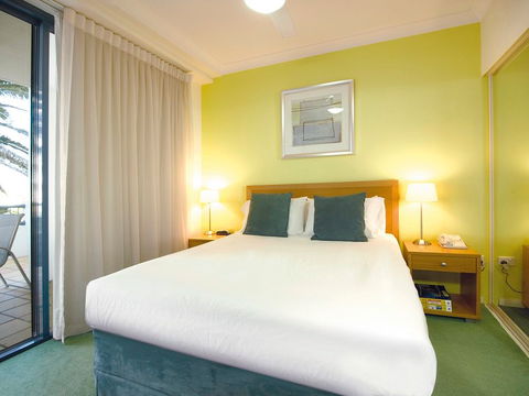 Oaks Calypso Plaza Resort - Grafton Accommodation 2