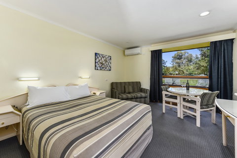 William Macintosh Motor Lodge - Grafton Accommodation 1