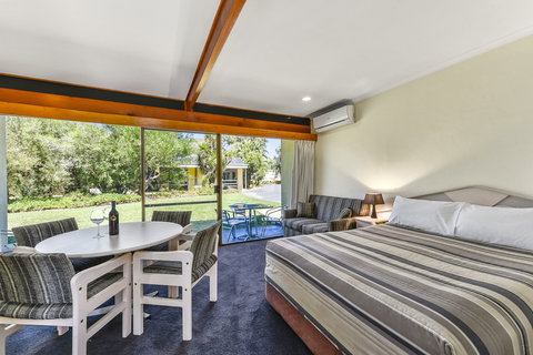 William Macintosh Motor Lodge - Grafton Accommodation 6