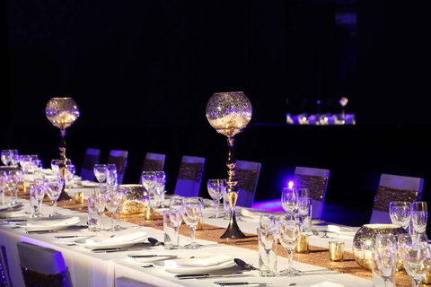 Shangri-La Hotel, The Marina - Grafton Accommodation 17