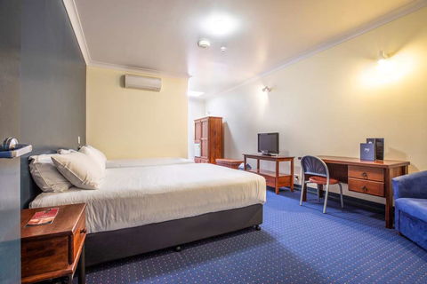 Atherton Hotel - Grafton Accommodation 2