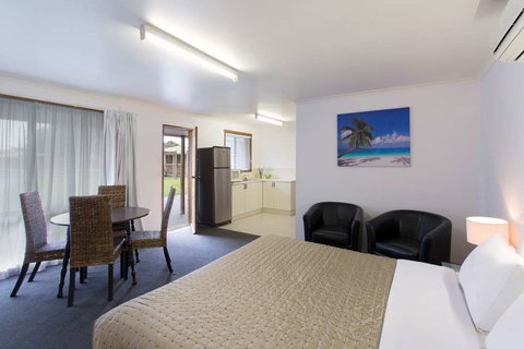 Best Western Colonial Village Motel - Grafton Accommodation 1