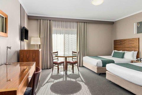Quality Hotel Dickson - Grafton Accommodation 1