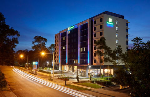 Holiday Inn Express Sydney Macquarie Pk - Grafton Accommodation 0
