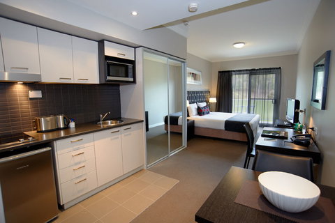 Quest Campbelltown Serviced Apartments - Grafton Accommodation 2