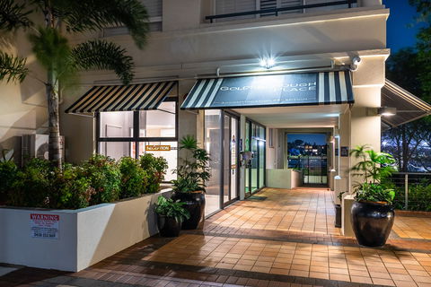 Goldsborough Place - Grafton Accommodation 1