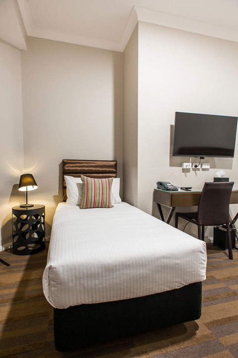 57 Hotel - Grafton Accommodation 1
