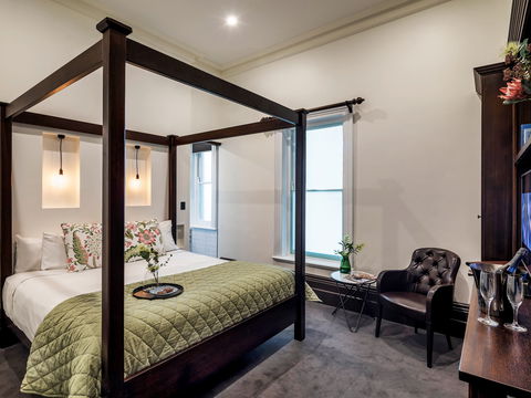 Mount Lofty House - Grafton Accommodation 3