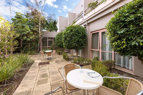 Kimberley Gardens Hotel, Serviced Apts - Grafton Accommodation 0