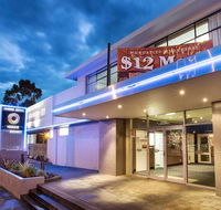 Nightcap at Carlyle Hotel - Grafton Accommodation