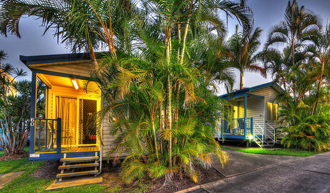 Alex Beach Cabins & Tourist Park - Grafton Accommodation 0