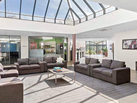 Ibis Styles Eagle Hawk Canberra Resort - Grafton Accommodation 0