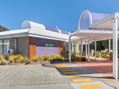 Ibis Styles Eagle Hawk Canberra Resort - Grafton Accommodation 1