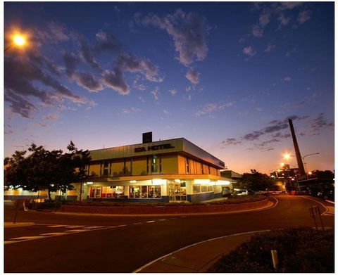 Isa Hotel - Grafton Accommodation 0