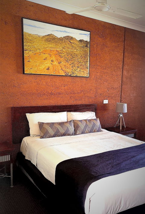 Gidgee Inn - Grafton Accommodation 1