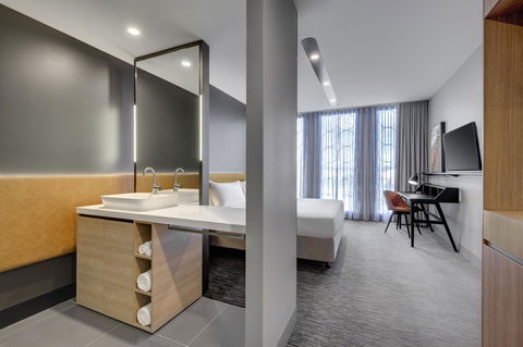 Vibe Hotel Canberra - Grafton Accommodation 43