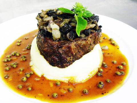 Pavilion On Northbourne - Grafton Accommodation 28