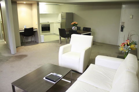 Pavilion On Northbourne - Grafton Accommodation 14