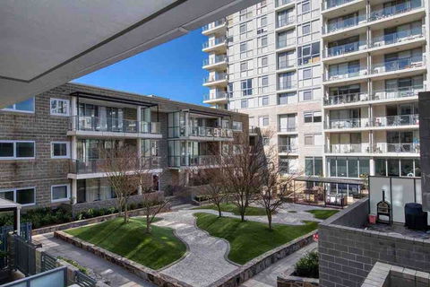 Spacious 1BR Stylish New Acton Apartment +Parking - Grafton Accommodation 14