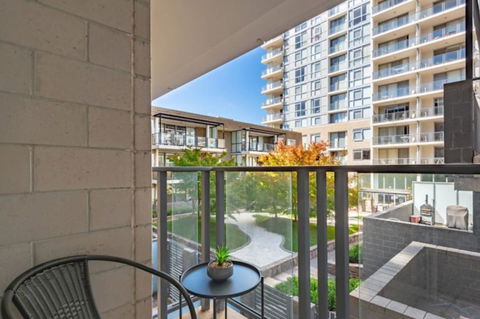 Spacious 1BR Stylish New Acton Apartment +Parking - Grafton Accommodation 23