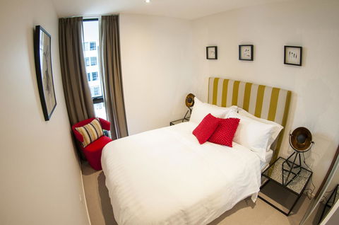 KUI - Manhattan Apartments - Grafton Accommodation 14