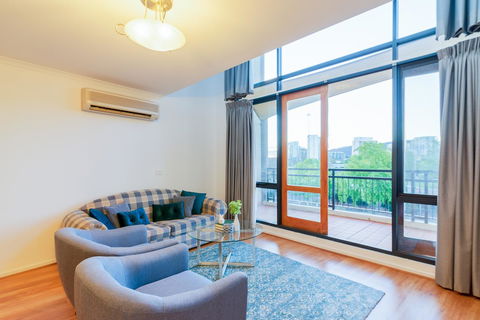 ALLARA CANBERRA - Grafton Accommodation 0