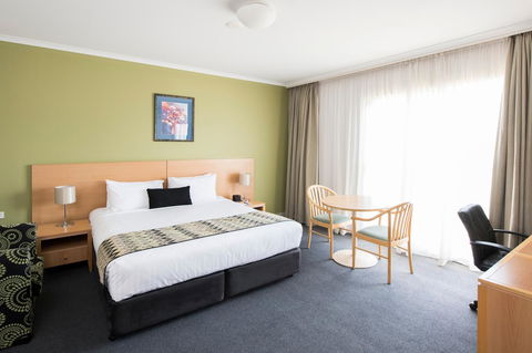 The Woden Hotel - Grafton Accommodation 9