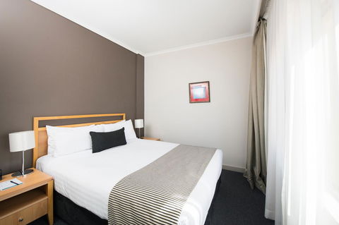 The Woden Hotel - Grafton Accommodation 13