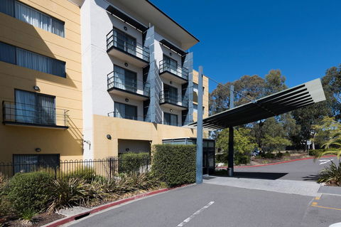 The Woden Hotel - Grafton Accommodation 1