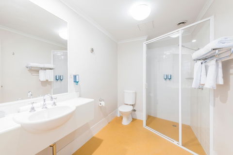 The Woden Hotel - Grafton Accommodation 14