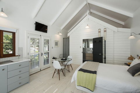 Beach Huts Middleton - Grafton Accommodation 18