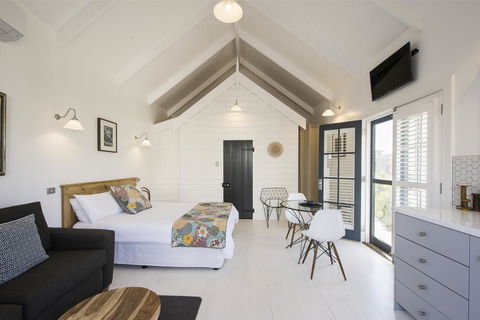 Beach Huts Middleton - Grafton Accommodation 21