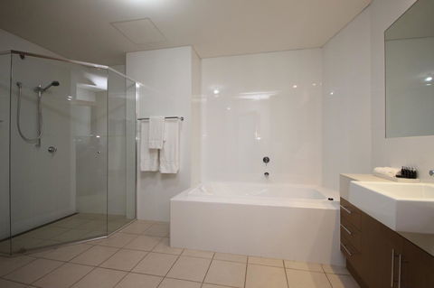 Wallaroo Marina Apartments - Grafton Accommodation 10