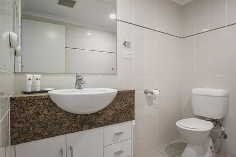 Marina Hotel - Grafton Accommodation 13