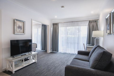 Marina Hotel - Grafton Accommodation 24