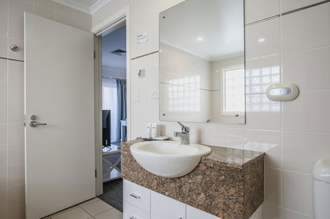 Marina Hotel - Grafton Accommodation 5