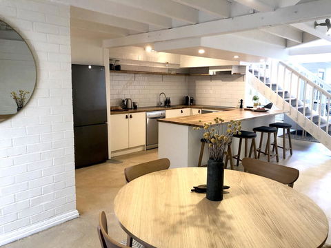 The Loft - Beautiful Central Barossa Apartment - Grafton Accommodation 6