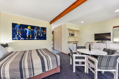 William Macintosh Motor Lodge - Grafton Accommodation 19