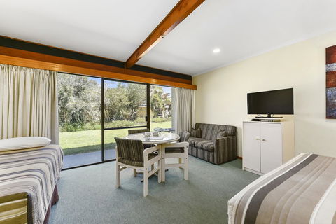 William Macintosh Motor Lodge - Grafton Accommodation 24